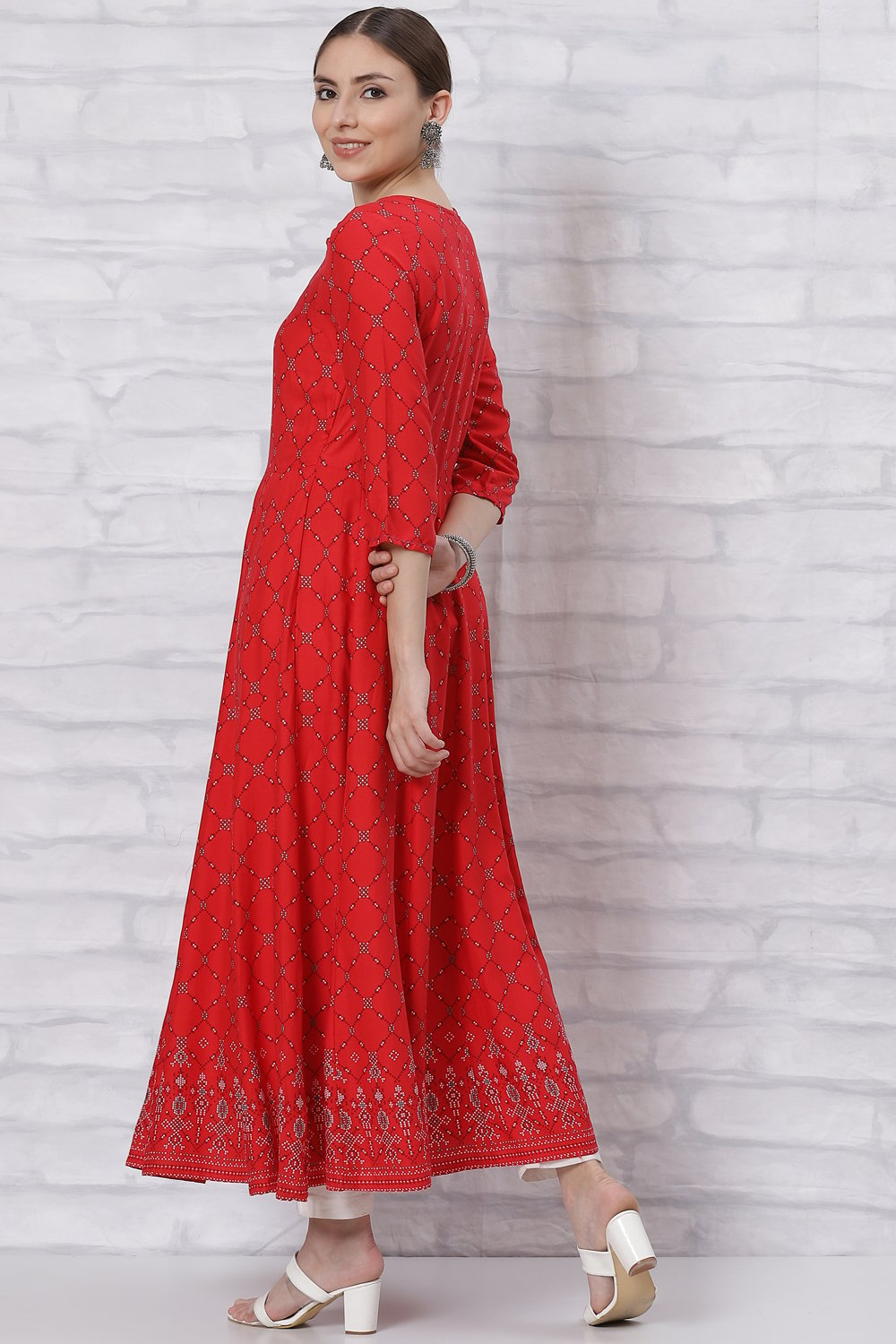 Red Viscose Kalidar Kurta image number 4